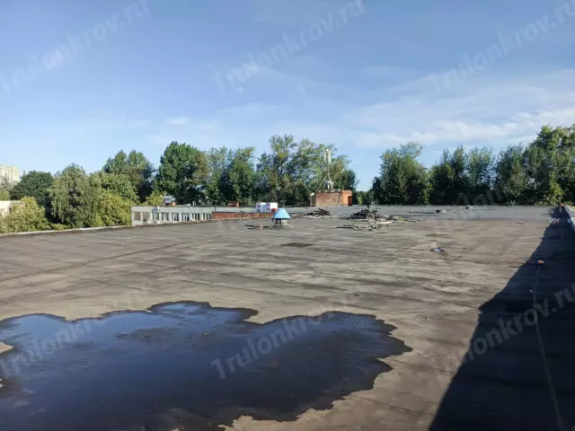 Ремонт кровли на школе